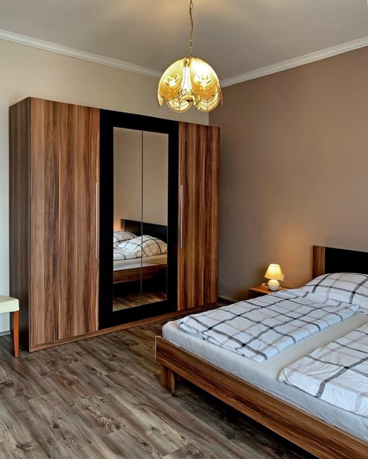 Hanna Apartman Apartment Balatonlelle Exterior foto
