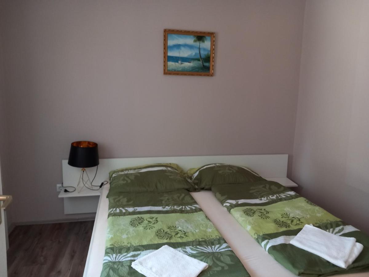 Hanna Apartman Apartment Balatonlelle Exterior foto