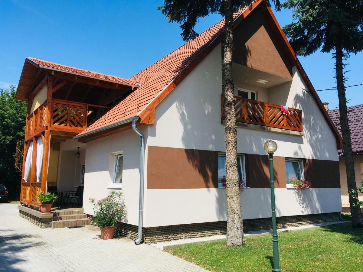 Hanna Apartman Apartment Balatonlelle Exterior foto